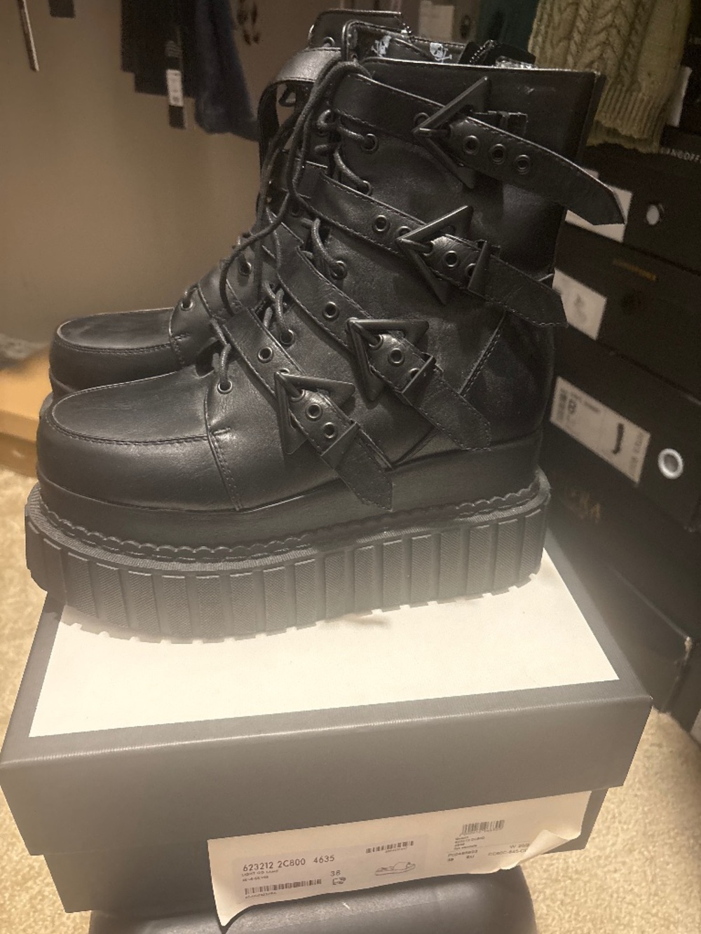 Combat boot
